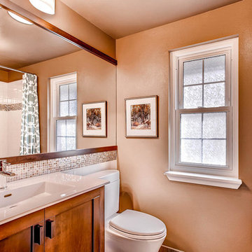 California Contemporary Bath