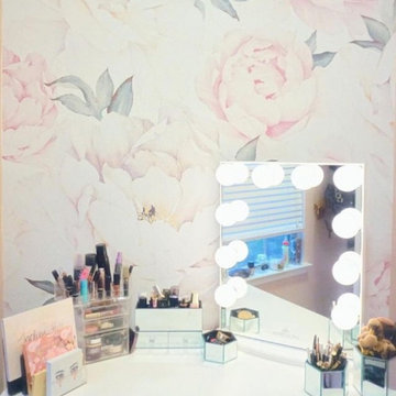 Hollywood Glow Vanity Mirror, Glossy White