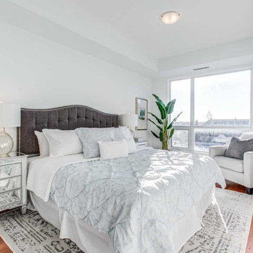 Sunny Condo in Aurora