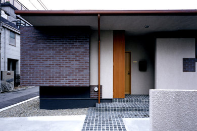 東京23区にあるミッドセンチュリースタイルのおしゃれな家の外観の写真