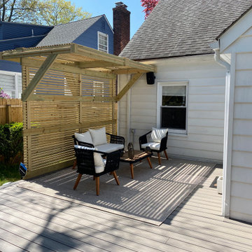 Outdoor Deck and Mini Pergola