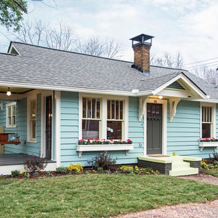 75 Most Popular Small Traditional Exterior Home Design Ideas for 2019