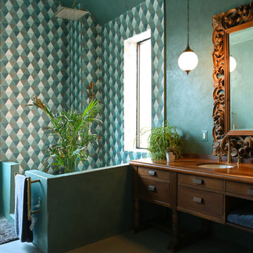 Green Master Bathroom Tadelakt Plaster