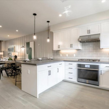 SummerHill Homes Kitchens: Montecito Residence 2M Kitchen