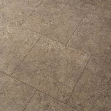 Timeless Cherry kitchen with neutral quartz