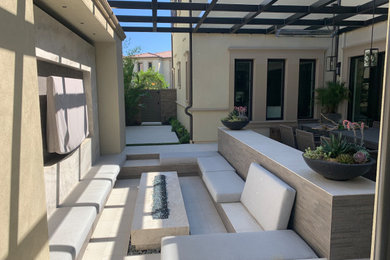 Sunken Lounge with Metal Cover