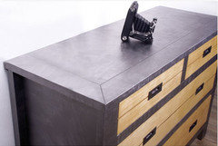 Rénover mes meubles wengé pour salon contemporain gris