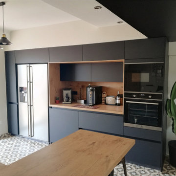Rénovation cuisine noir et bois - 13 m²