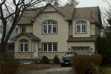 Traditional exterior home idea in Toronto