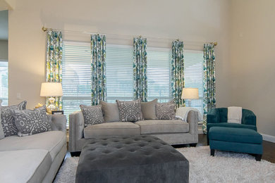 Mid-sized transitional family room photo in Dallas
