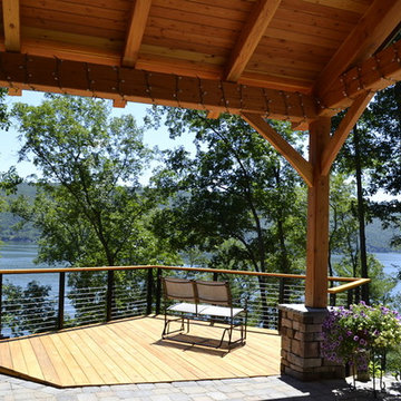 Lakeside Charm on the Cliff