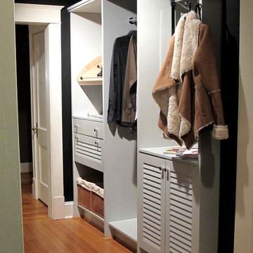 Custom Brookhaven "Key West" closet finished with "Putty on Maple"