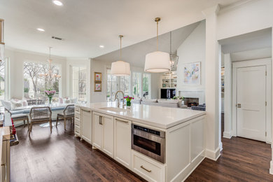 Design ideas for a transitional kitchen in Dallas.