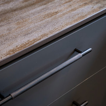 Cognac Comfort - Industrial Kitchen