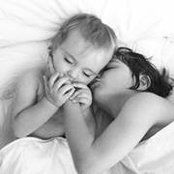 Kristen Fecker Peroni's photo