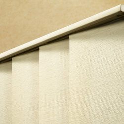 Hunter Douglas Skyline&reg; - Vertical Blinds