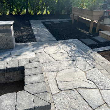 Pillar Patio Nook