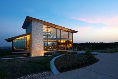 Contemporary home design in Austin.