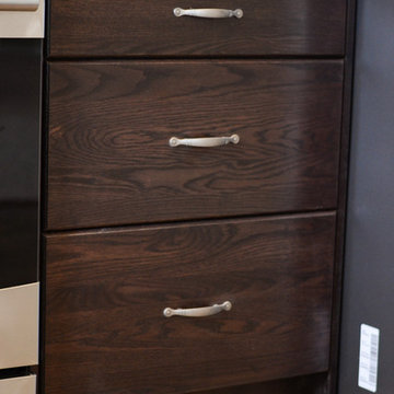 Red oak with espresso stain
