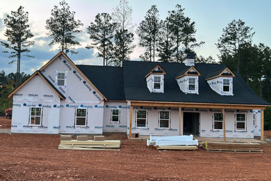 Inspiration for an exterior home remodel in Atlanta