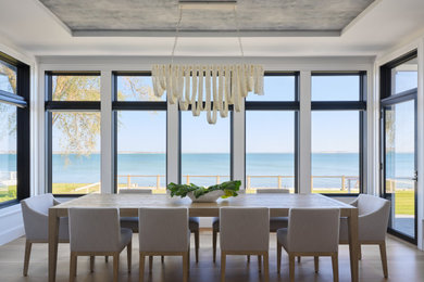 Dining room - coastal dining room idea in New York