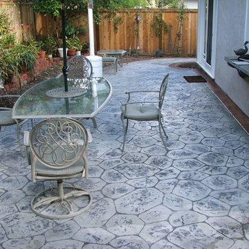 Random Stone stamped concrete patio