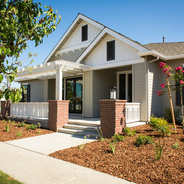 Contemporary Home Combined with Comfortable Elegance