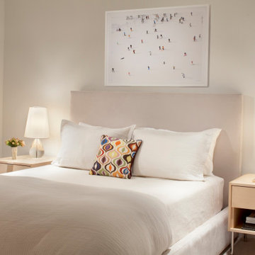Overlook Drive: Bedroom