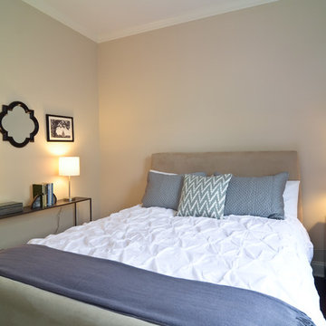 Lincoln Park 2 Bedroom Condo