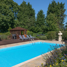 Pool ladder