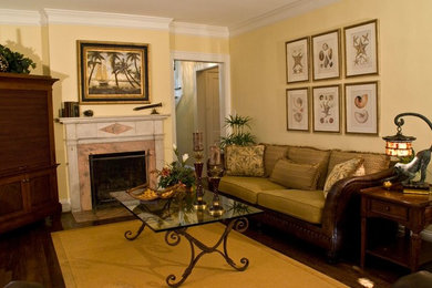 Example of a living room design in Atlanta
