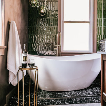 En Suite Primary Bath