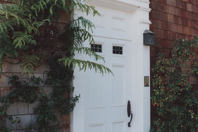 Modelo de puerta principal de estilo americano grande con puerta simple y puerta blanca