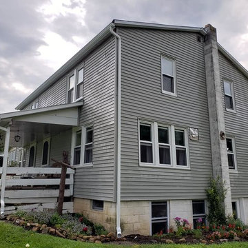 House & Barn- White Seamless Gutters