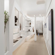 ENTRANCE/HALLWAY