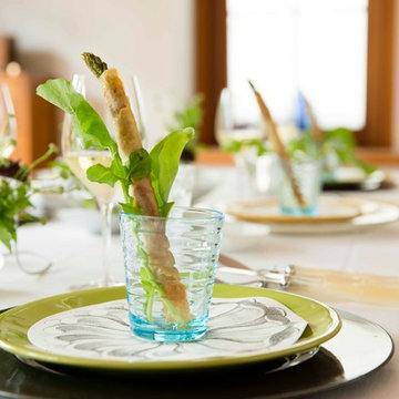 eat well and laugh often/table