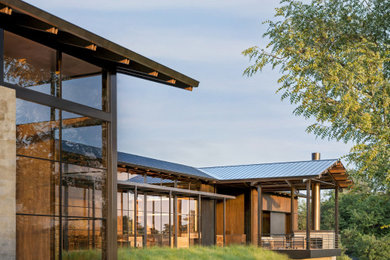 Inspiration for an exterior home remodel in Austin