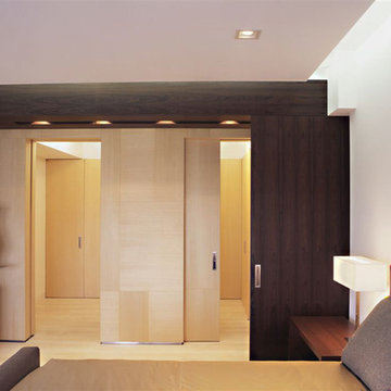 Maximizing Space in Manhattan: A Modern Pied-A-Terre.