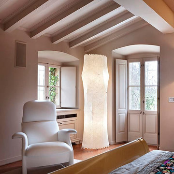 Sculptural Style: Fantasma Floor Lamp by Flos