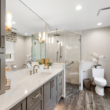 Starmark Bridgeport Primary Bathroom in Maple Mineral Gray