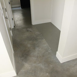 Mid 2 - Hardwood Flooring