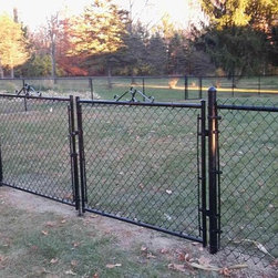 Darrell & Dawn Smith - Home Fencing And Gates