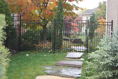 Photo of a rustic landscaping in Toronto.