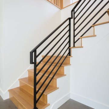 Stairway to Basement Bonus Room