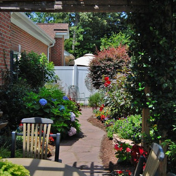 Townhouse Garden in Northeast Raleigh