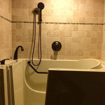 Biscuit Trumpeter Swan with Oil Rubbed Bronze Fixtures