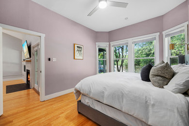 Minimalist bedroom photo in Austin
