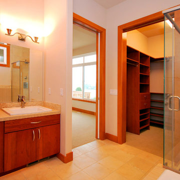 (Custom Home) The Largest ADU (Additional Dwelling Unit) in King County