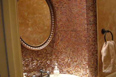 ヒューストンにあるエクレクティックスタイルのおしゃれな浴室の写真