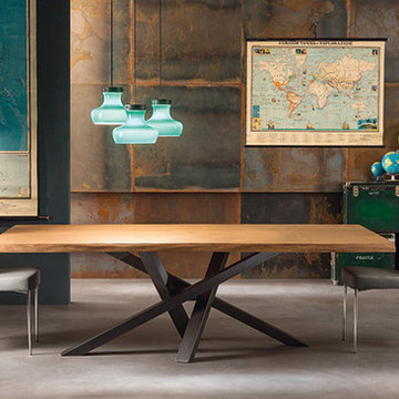 Modern Italian dining tables